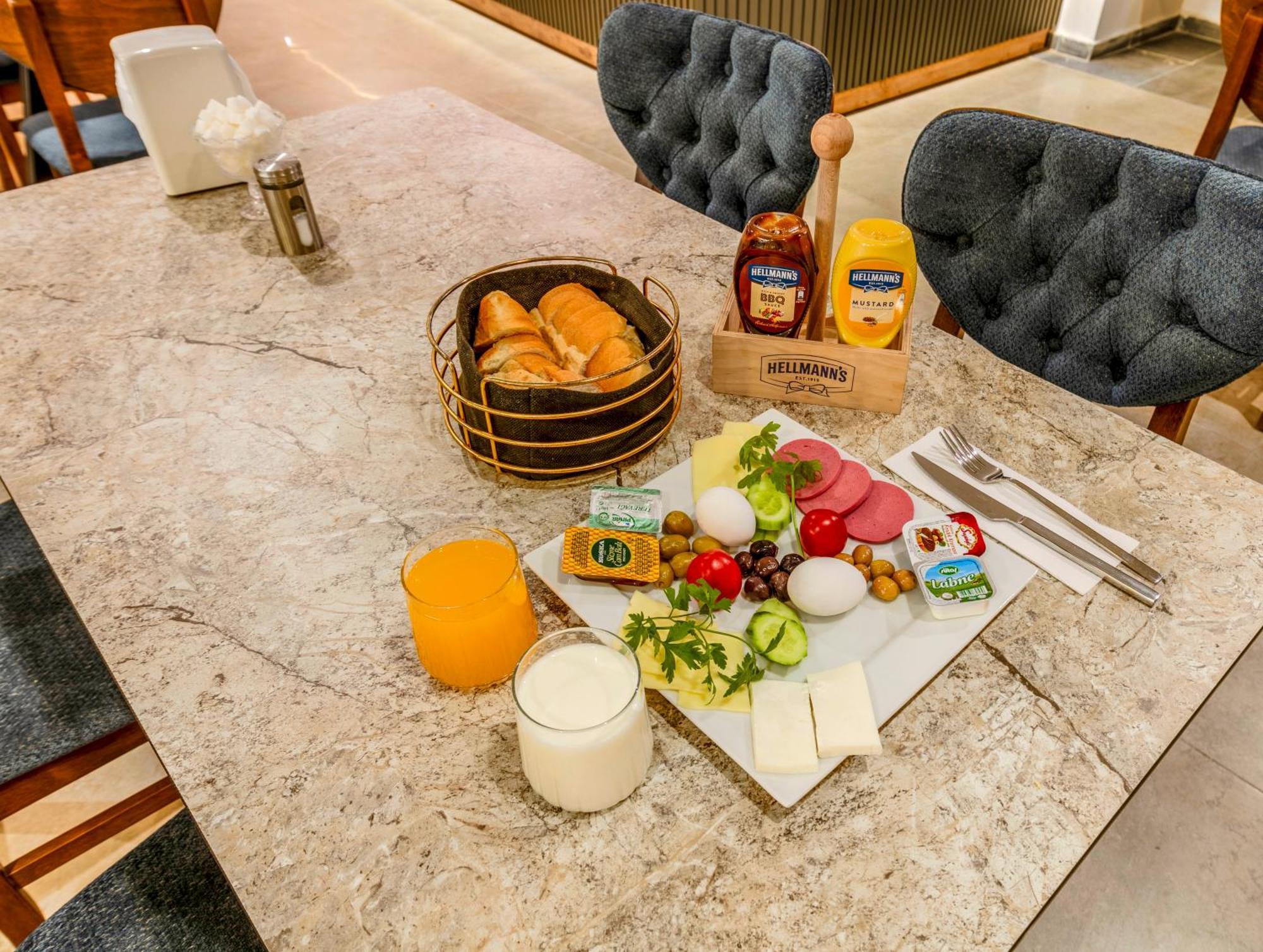 Evim Hotel Çorlu Buitenkant foto